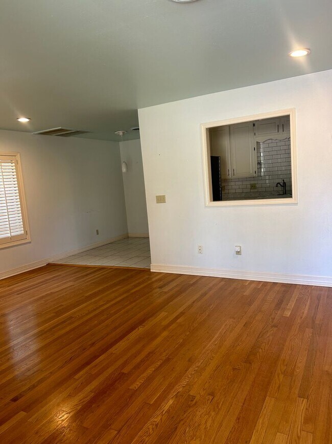 Foto del edificio - 1 bedroom loft home