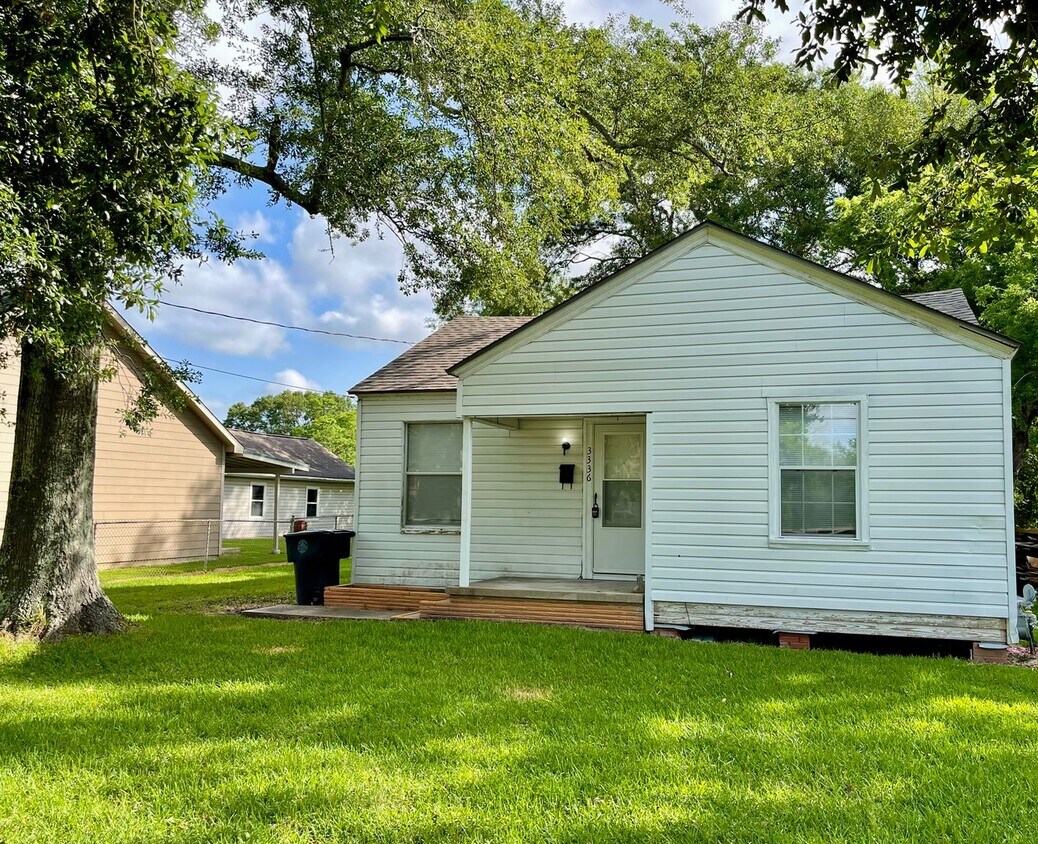 Primary Photo - 3336 Lay Ave, Groves, TX 77619