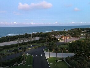 Building Photo - 4301 N Ocean Blvd