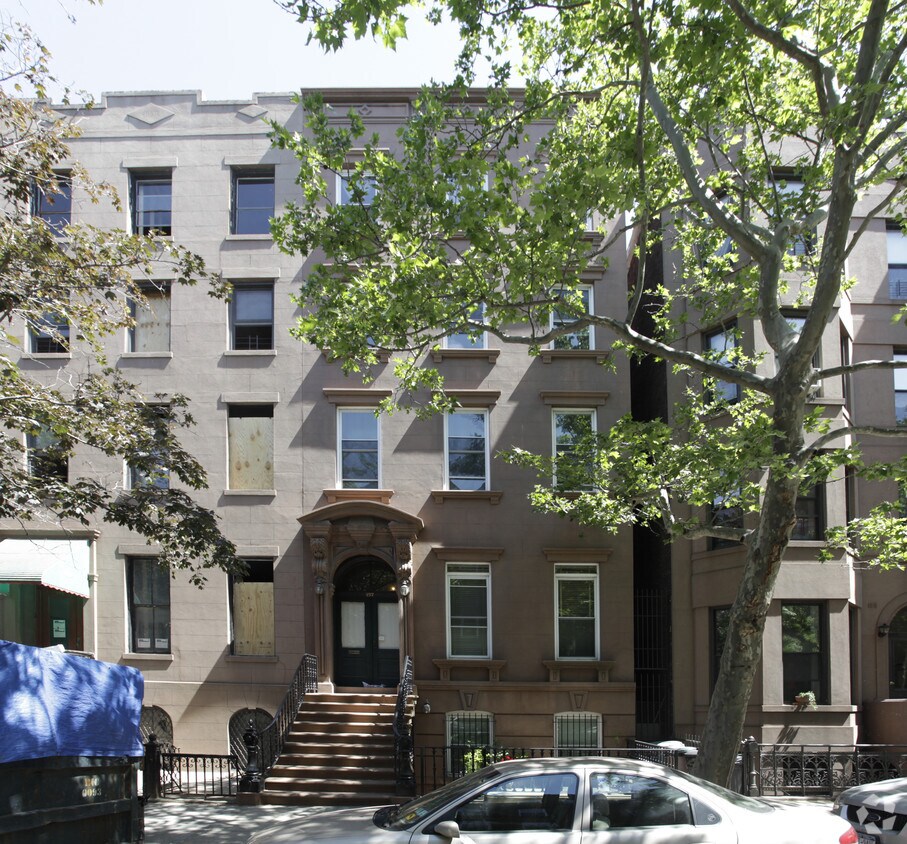 Building Photo - 197 President St