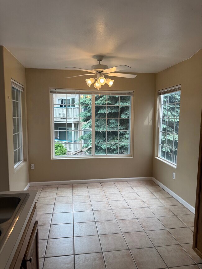Foto del edificio - 8438 Thunder Ridge Way