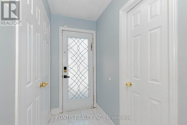 Building Photo - 64 Ashbrook Way