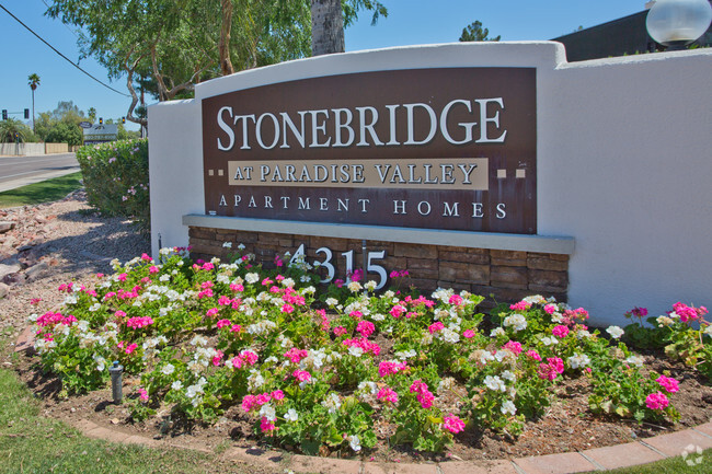 Primary Photo - Stonebridge