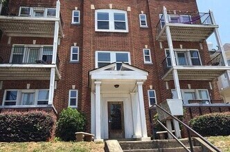Building Photo - 373 Moreland Ave NE