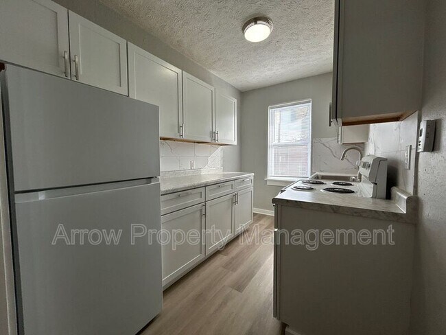 Foto del edificio - 723 Ella St