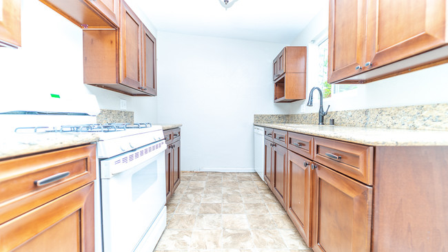 Foto del edificio - 9227 Heatherdale St