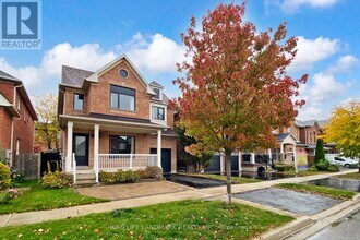 Building Photo - 92 Barnwood Dr