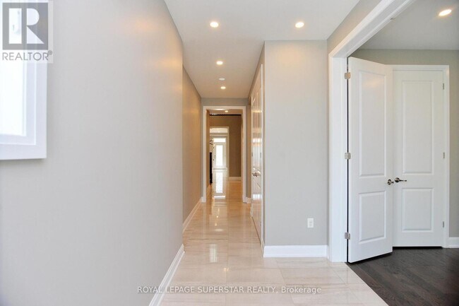 Building Photo - 236 Cherryhurst Rd