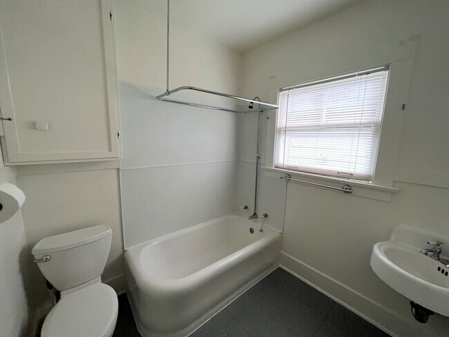 Bathroom - 334 P St