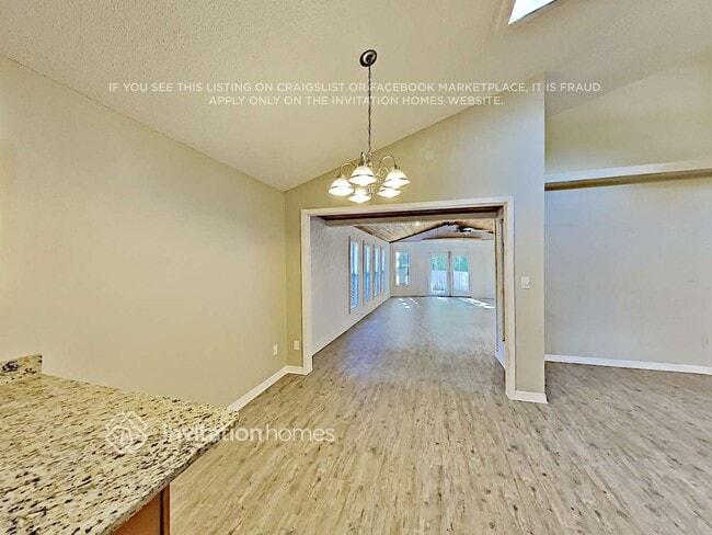 Building Photo - 577 Remington Oak Dr