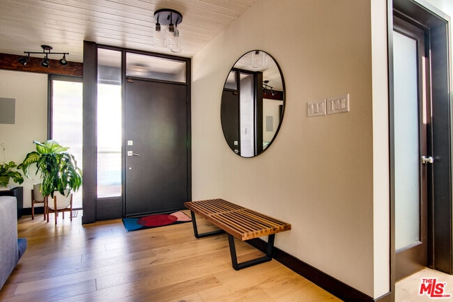 Building Photo - 9624 Yoakum Dr