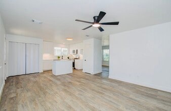 Building Photo - 6117 Settlers Square Ln