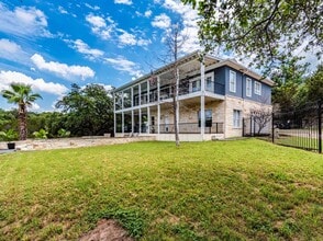 Building Photo - 22401 Briarview Dr