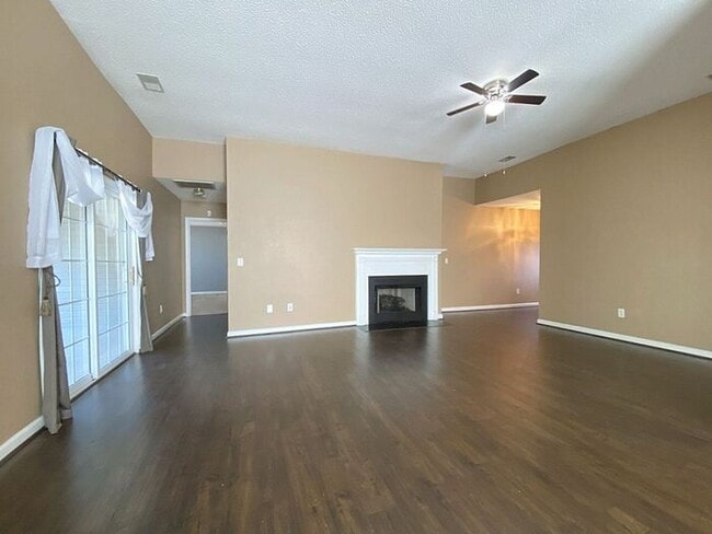 Building Photo - NE Columbia 3 Bedroom, 2 Bath home