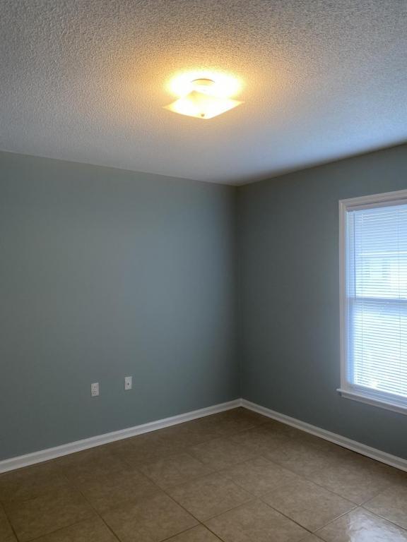 Building Photo - 140 Lanier Dr
