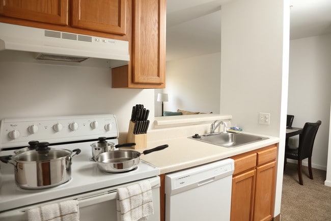 Foto del edificio - Woods Edge Apartments - 55 and Better!