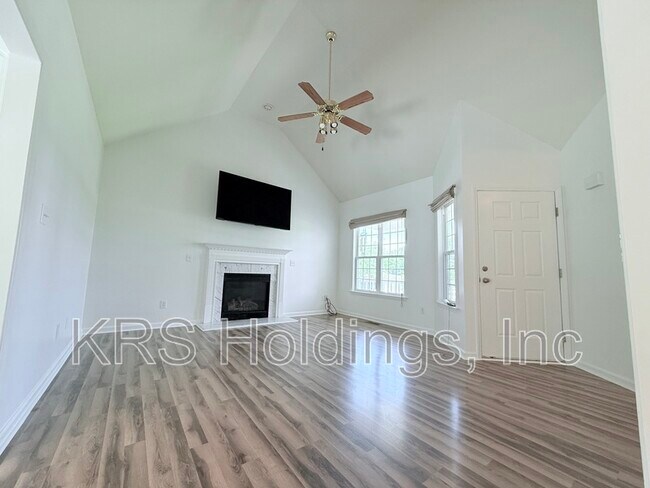 Building Photo - 6537 Eagles Crossing Dr