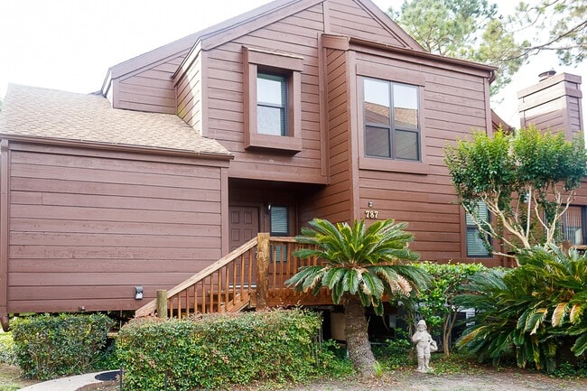 Building Photo - 787 Davis Rd