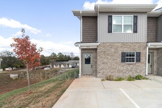 Building Photo - 936 Warrior Hill Dr