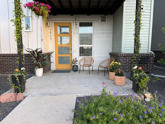 Photo - 1713 West 67th Cir Townhome