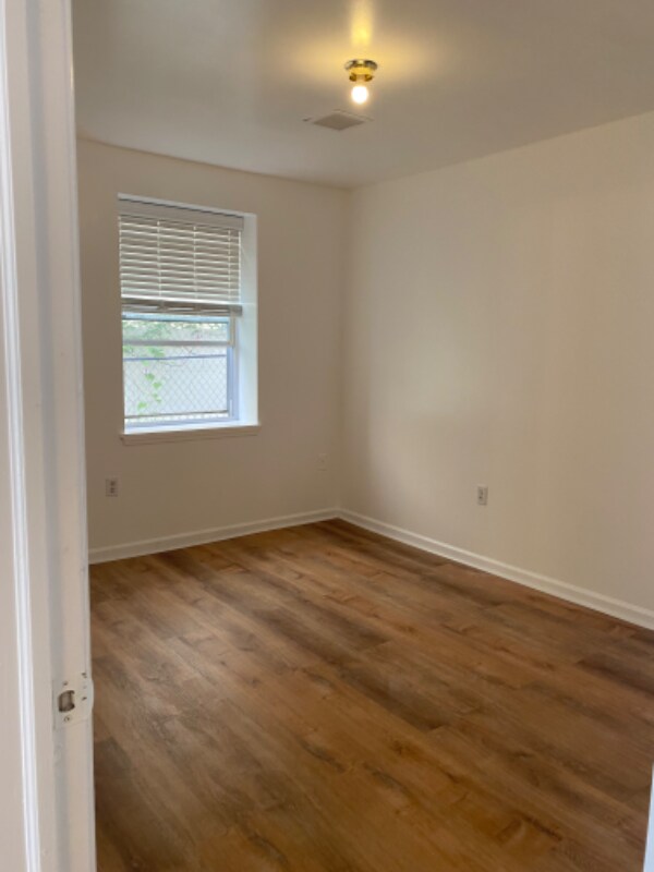 Building Photo - 232 Mt Pleasant Ave