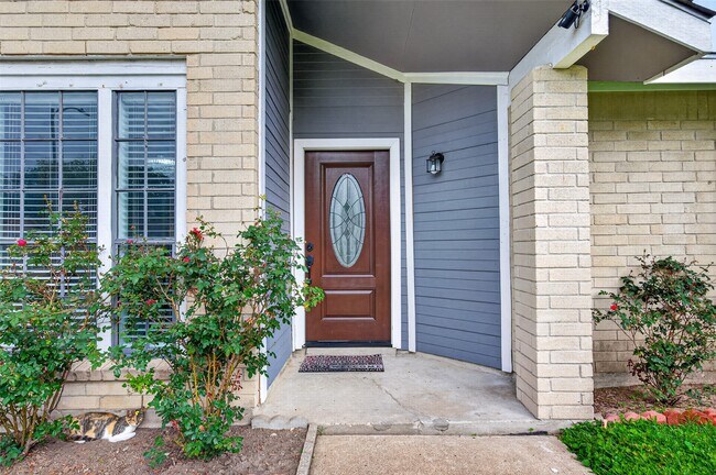 Foto del edificio - 14310 Royal Hill Dr