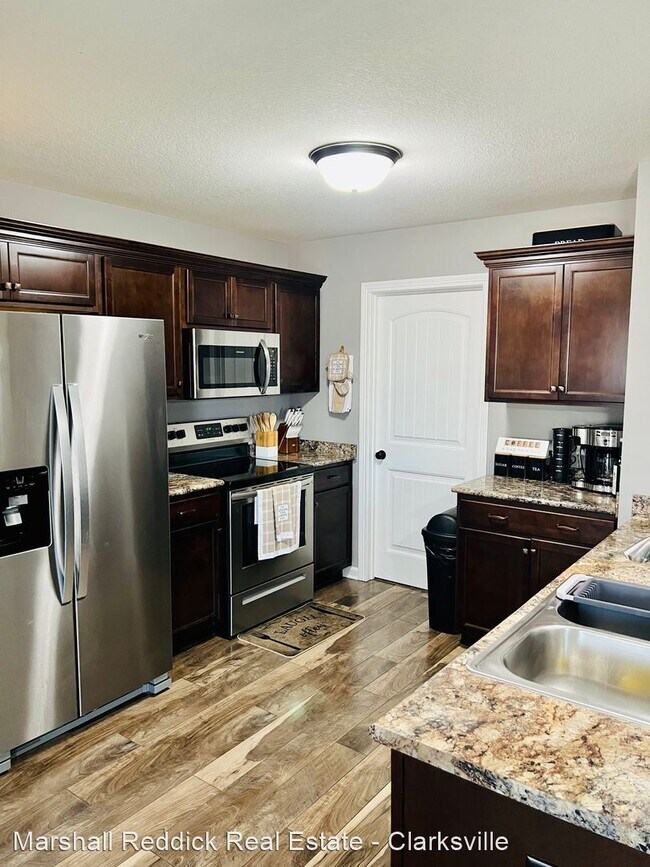 Building Photo - 3 br, 2.5 bath House - 500 Falkland Circle