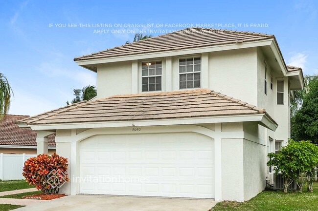 Foto del edificio - 8640 Rosalie Ct