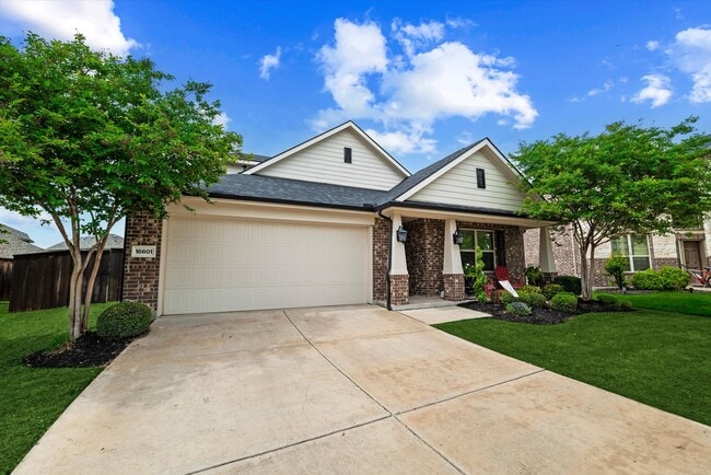 Foto del edificio - 16601 Lincoln Park Ln