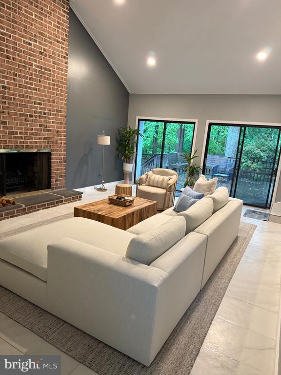 Building Photo - 208 Pheasant Run Dr