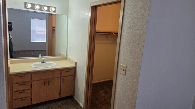 Foto del edificio - 239 Cypress St