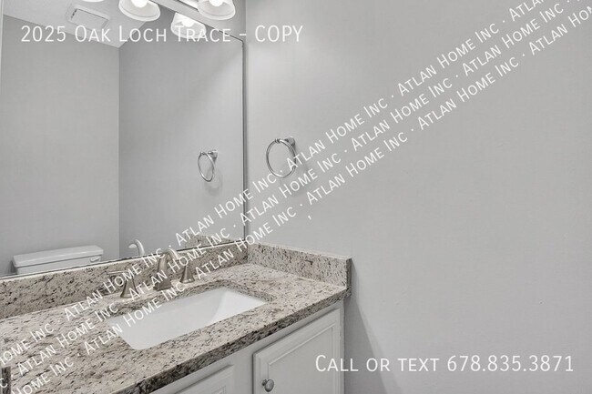 Building Photo - Charming 2-Bedroom Townhouse with Granite ...
