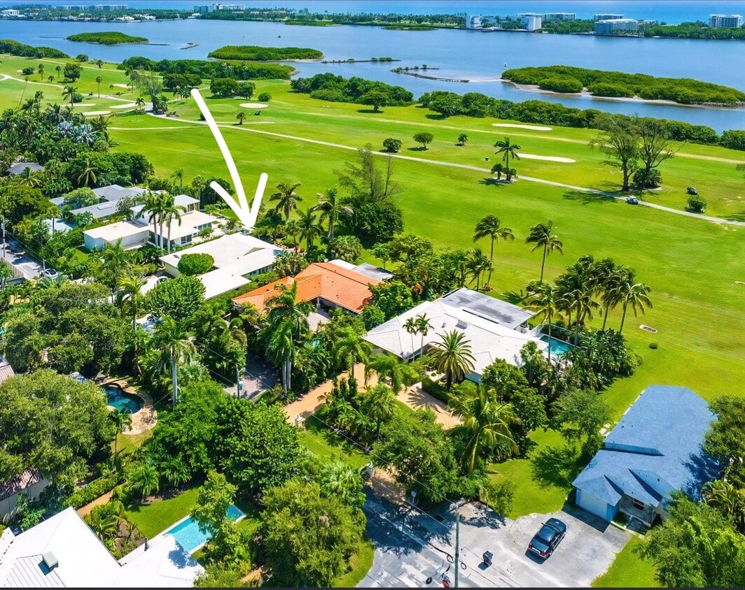 Foto principal - 814 N Golfview Rd