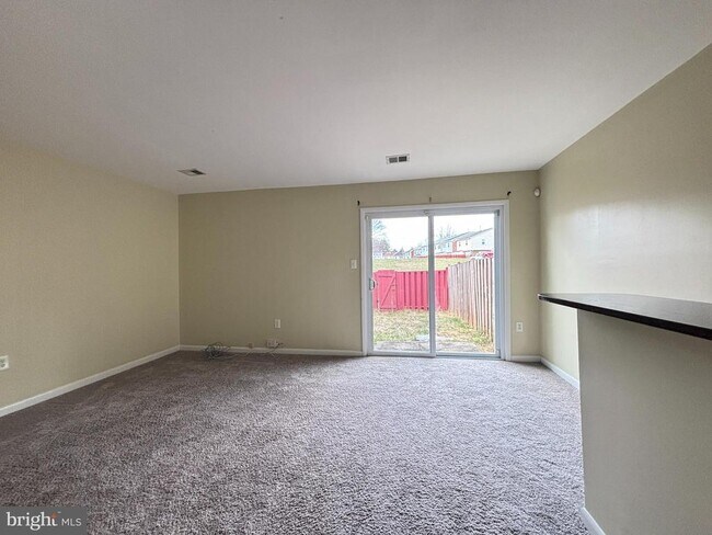 Building Photo - 4306 Eileen Ct