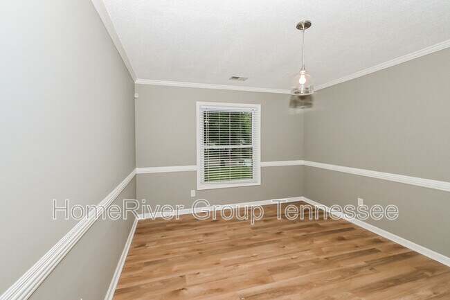 Foto del edificio - 590 Featherwind Cove N