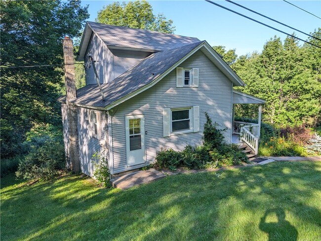 Foto del edificio - 378 Bell Hill Rd