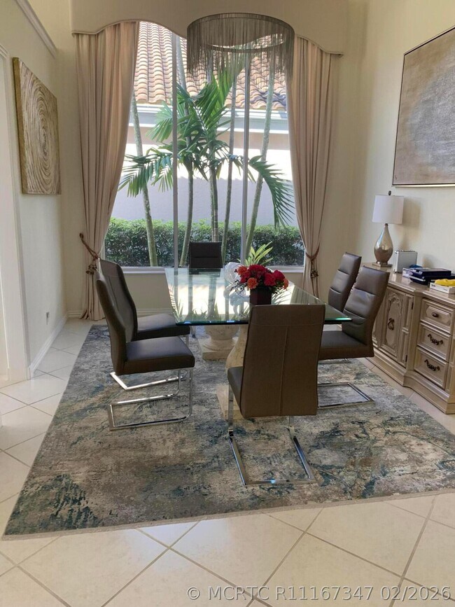 Foto del edificio - 105 Windward Dr