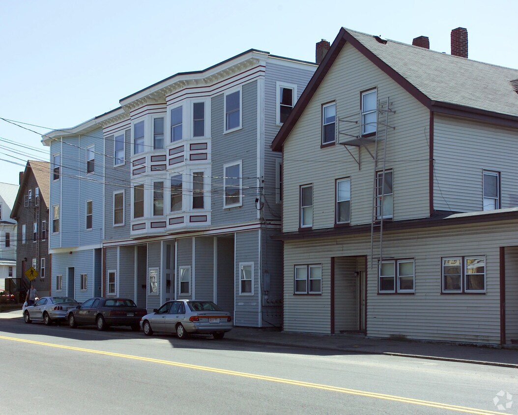 Foto del edificio - 292 Whittenton St