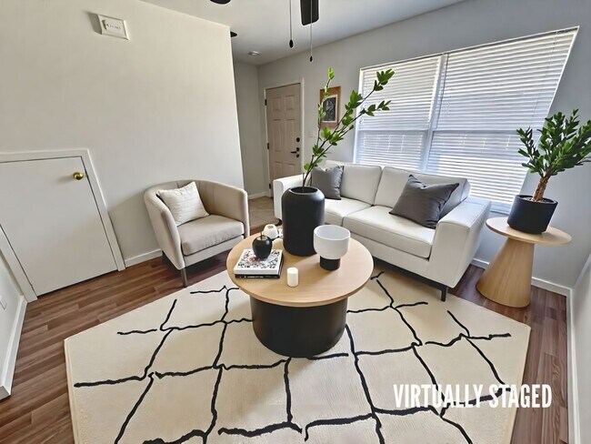 Foto del edificio - 1203 Monroe Loop