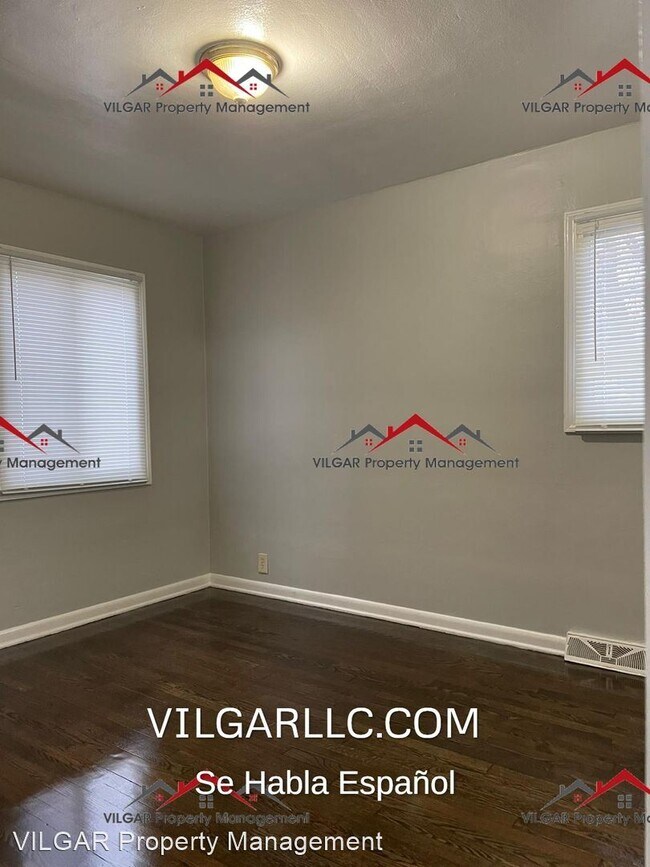 Foto del edificio - 5 br, 2 bath House - 4125 Pierce St.