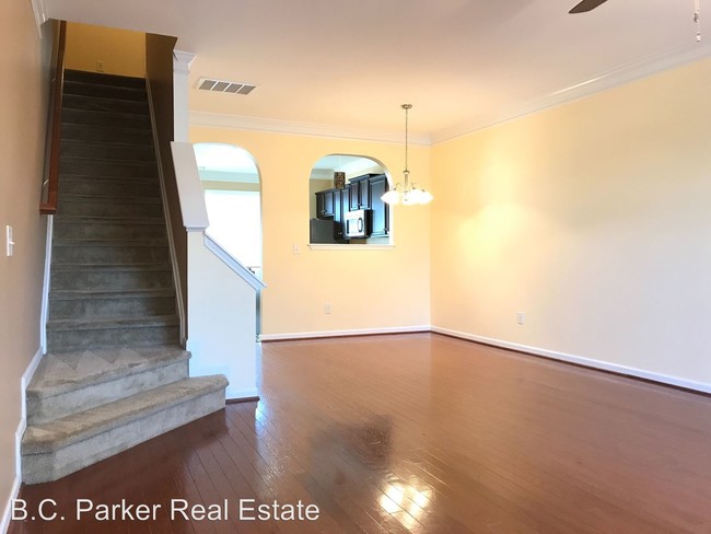 Building Photo - 2 br, 2.5 bath House - 1112 Kelso Lane