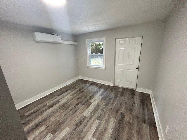 Foto del edificio - 4347 Hudnall Rd
