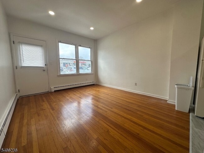 Photo - 502 Washington Ave Apartment