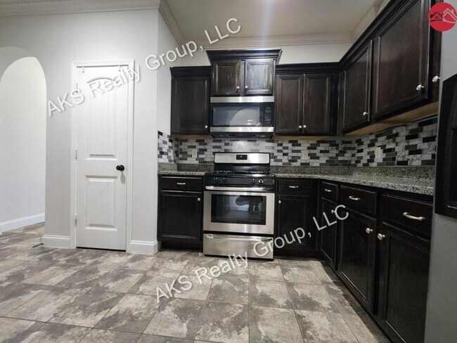 Foto del edificio - 5740 Park Side Rd