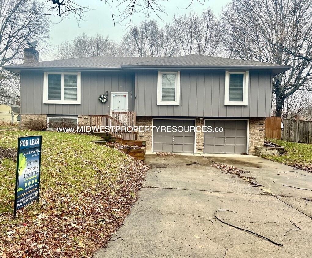 Primary Photo - Amazing 3 Bedroom Home!