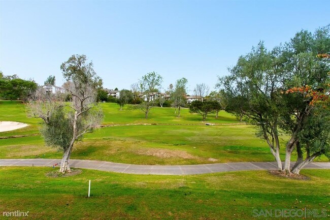 Foto del edificio - 2 br, 2 bath Condo - 11942 Rancho Bernardo...