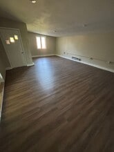 Building Photo - 1584 Harrington Loop W