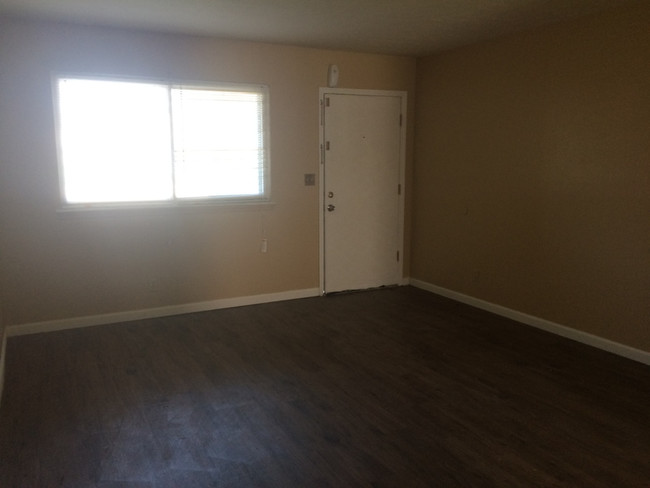 Foto del edificio - 3810 Carpenter Drive