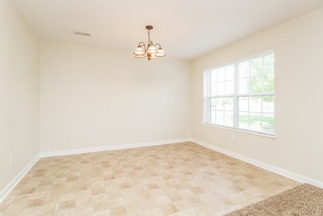 Foto del edificio - 2164 Spring Hill Cir