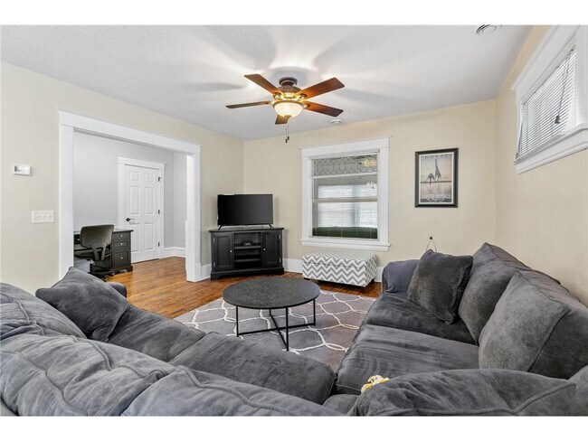 Foto del edificio - 3126 Bryant Ave S